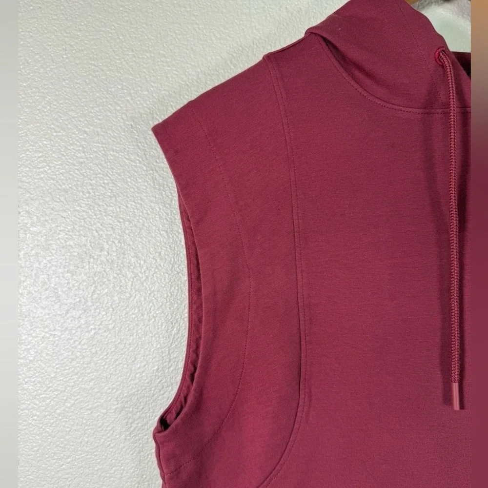 Athleta materials tag